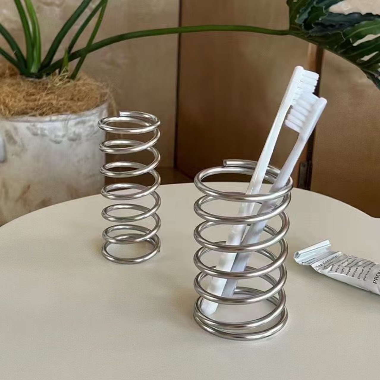 ステンレス鋼歯ブラシホルダー金属バスルームアクセサリー歯磨き - Tiny Home Bathroom Kit のレビューと価格